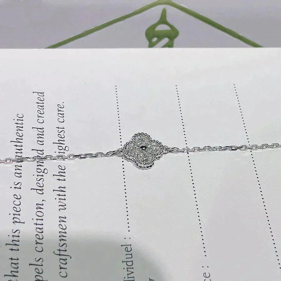 [Charm Aries Jewelry]CLOVER  SINGLE FLOWER BRACELET SILVER