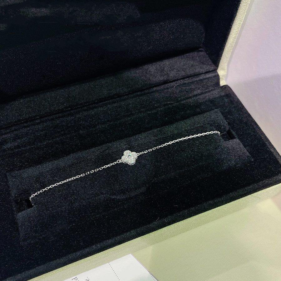 [Charm Aries Jewelry]CLOVER  SINGLE FLOWER BRACELET SILVER
