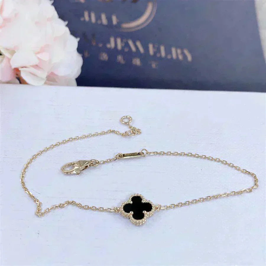 [Charm Aries Jewelry]CLOVER ONYX SINGLE FLOWER BRACELET