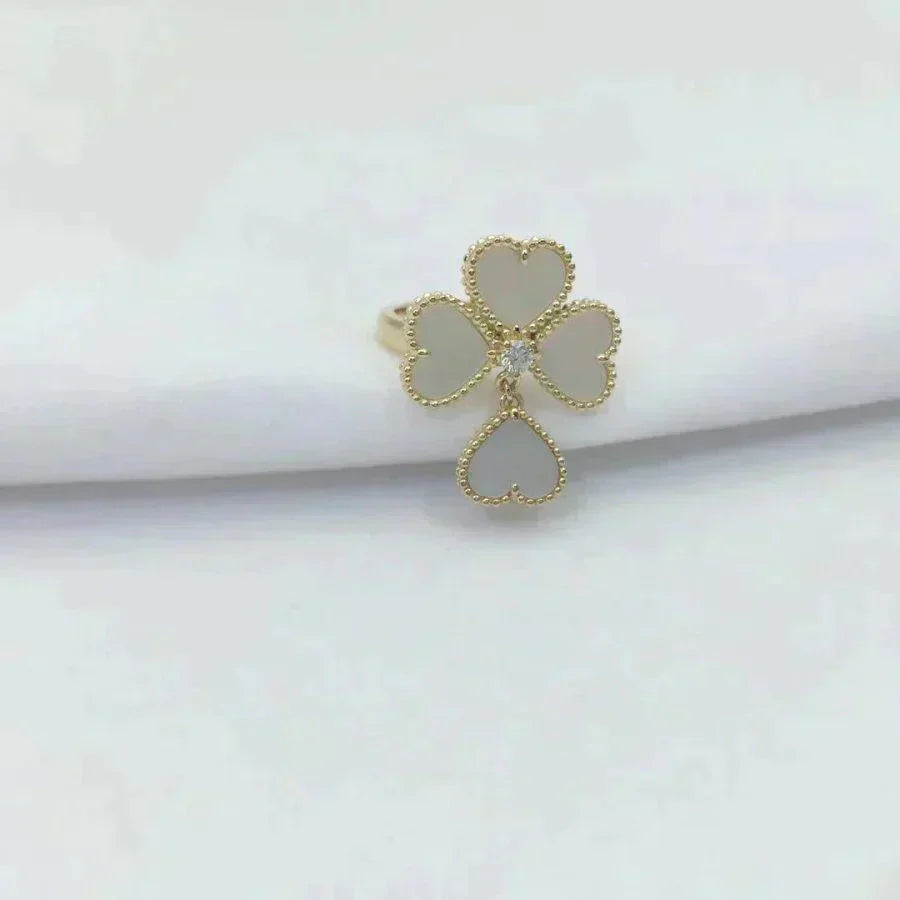 [Charm Aries Jewelry]SWEET CLOVER WHITE MOP RING