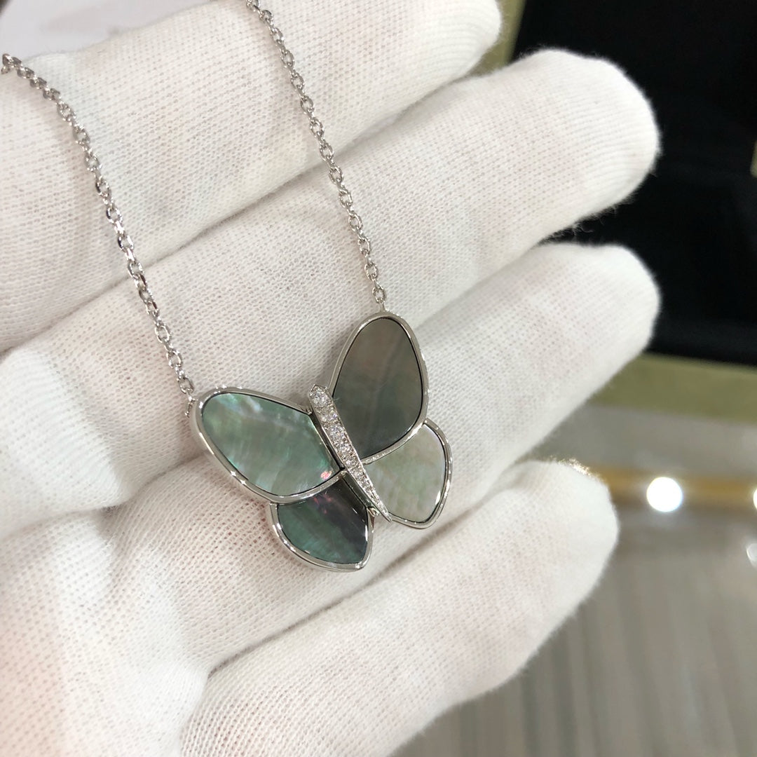 [Charm Aries Jewelry]LARGE BUTTERFLY SILVER PENDANT DIAMOND NECKLACE