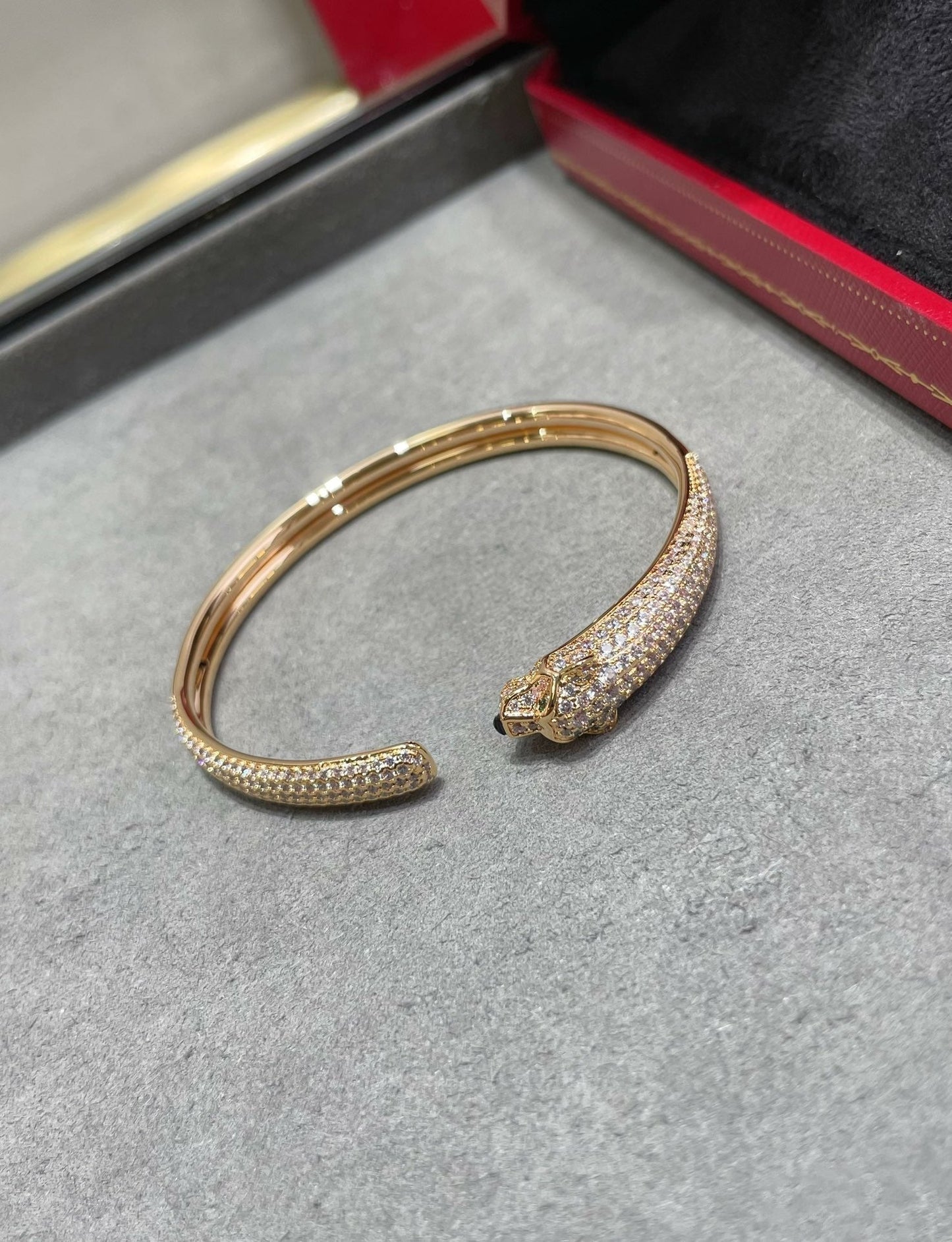 [Charm Aries Jewelry]PANTHERE FULL DIAMOND OPEN BRACELET