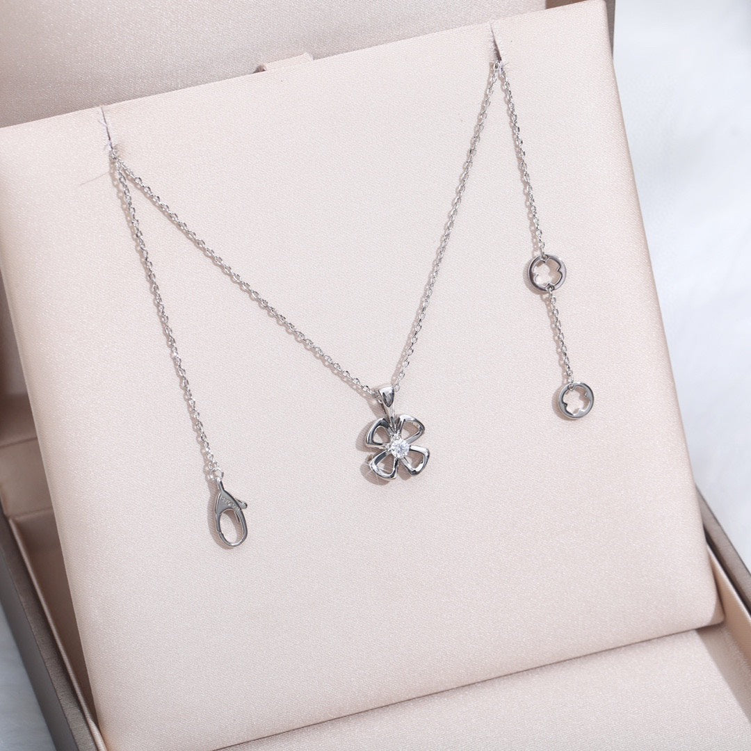 [Charm Aries Jewelry]FIOREVER NECKLACE DIAMOND CENTER