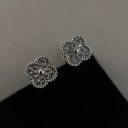 [Charm Aries Jewelry]CLOVER MINI DIAMOND STUD EARRINGS